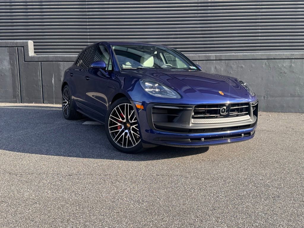 Certified 2026 Porsche Macan GTS image 12