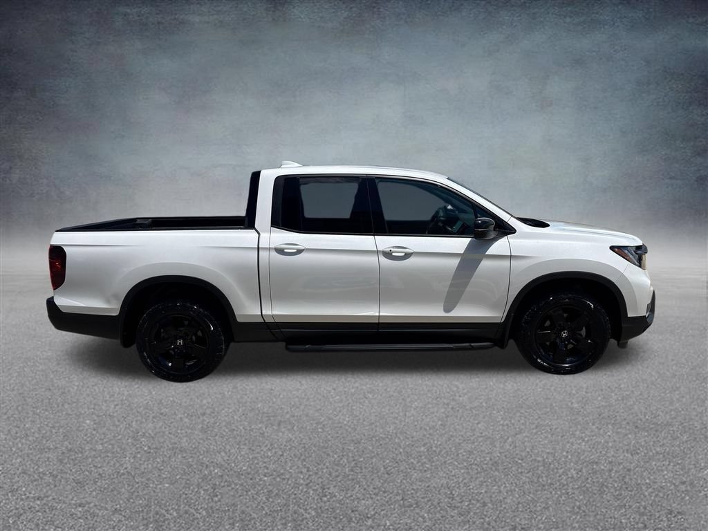 Certified 2025 Honda Ridgeline Black Edition image 7