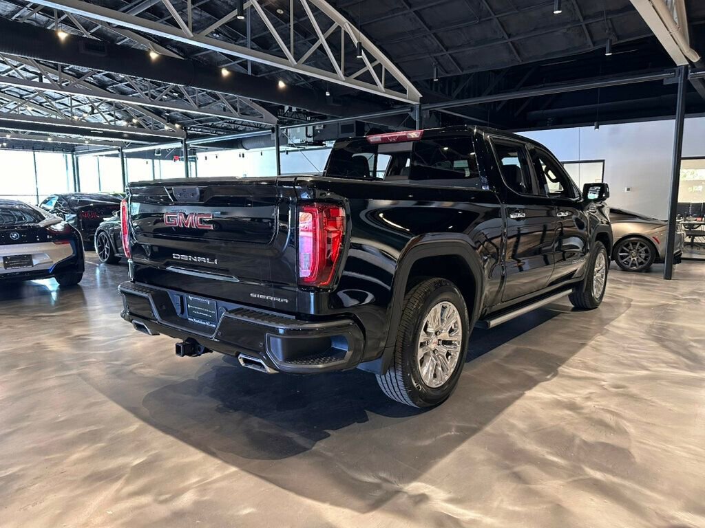 Used 2022 GMC Sierra 1500 Denali w/ Technology Package AWD/4WD image 5