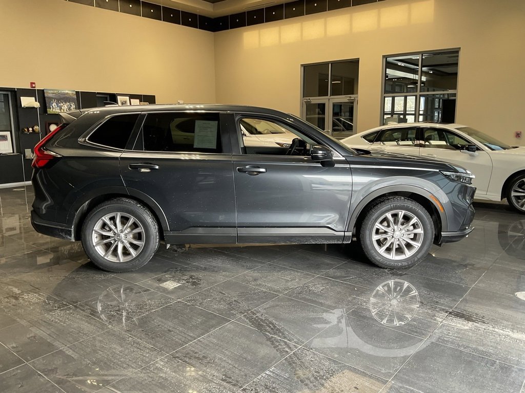 Used 2025 Honda CR-V EX image 7