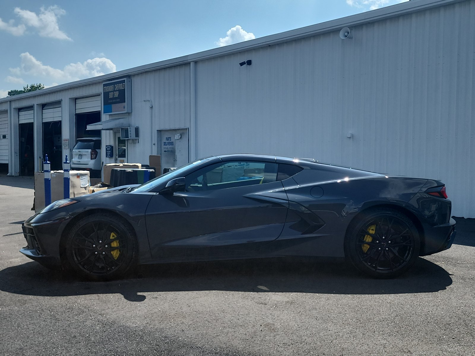 New 2027 Chevrolet Corvette Stingray Coupe RWD image 2