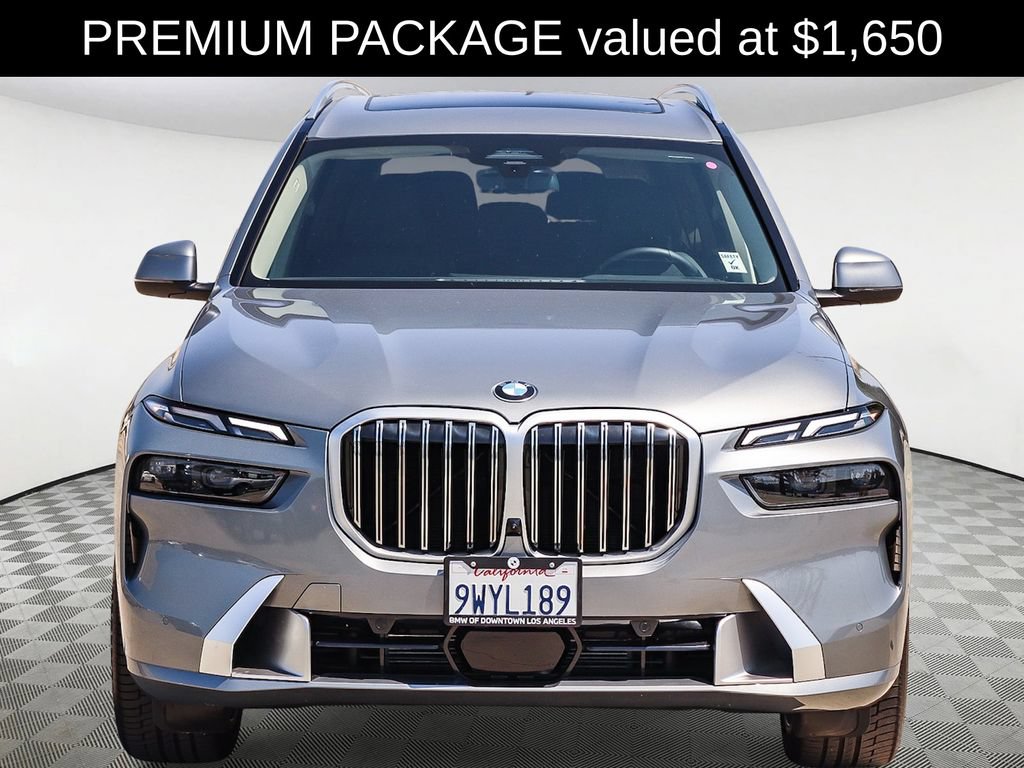 Used 2026 BMW X7 xDrive40i w/ Premium Package AWD/4WD image 2