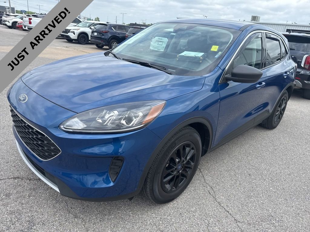 Used 2022 Ford Escape SE w/ Convenience Package