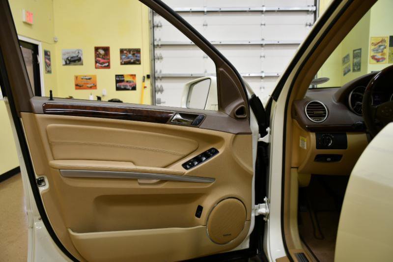 Used 2012 Mercedes-Benz GL 450 4MATIC image 11