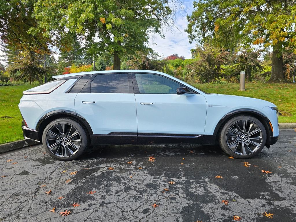 New 2025 Cadillac Lyriq Sport w/ Nappa Leather Package image 6