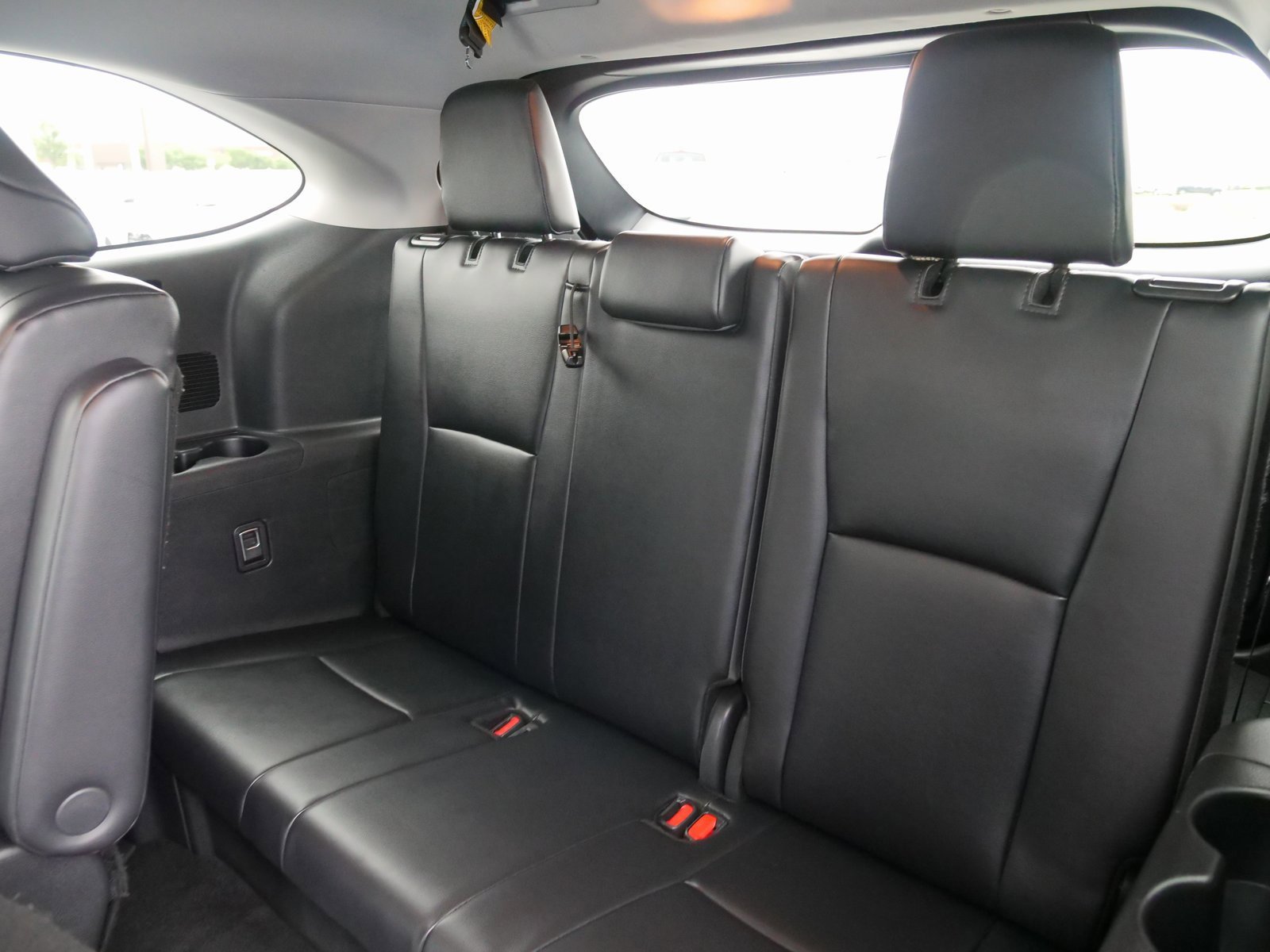 Used 2024 Toyota Highlander XLE image 14