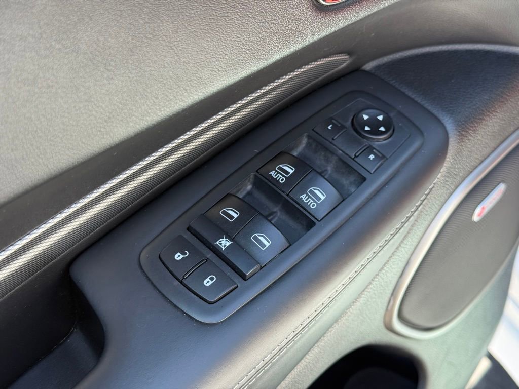Used 2018 Dodge Durango SRT w/ SRT Interior Appearance Group AWD/4WD image 10