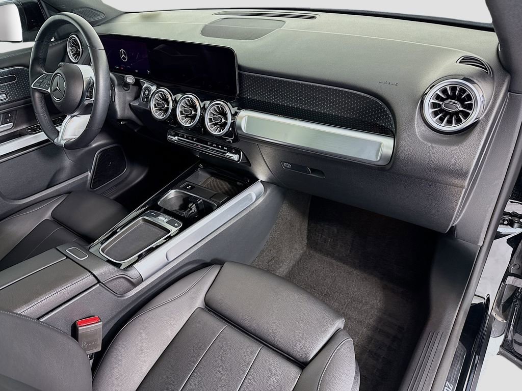 Certified 2024 Mercedes-Benz GLB 250 image 16