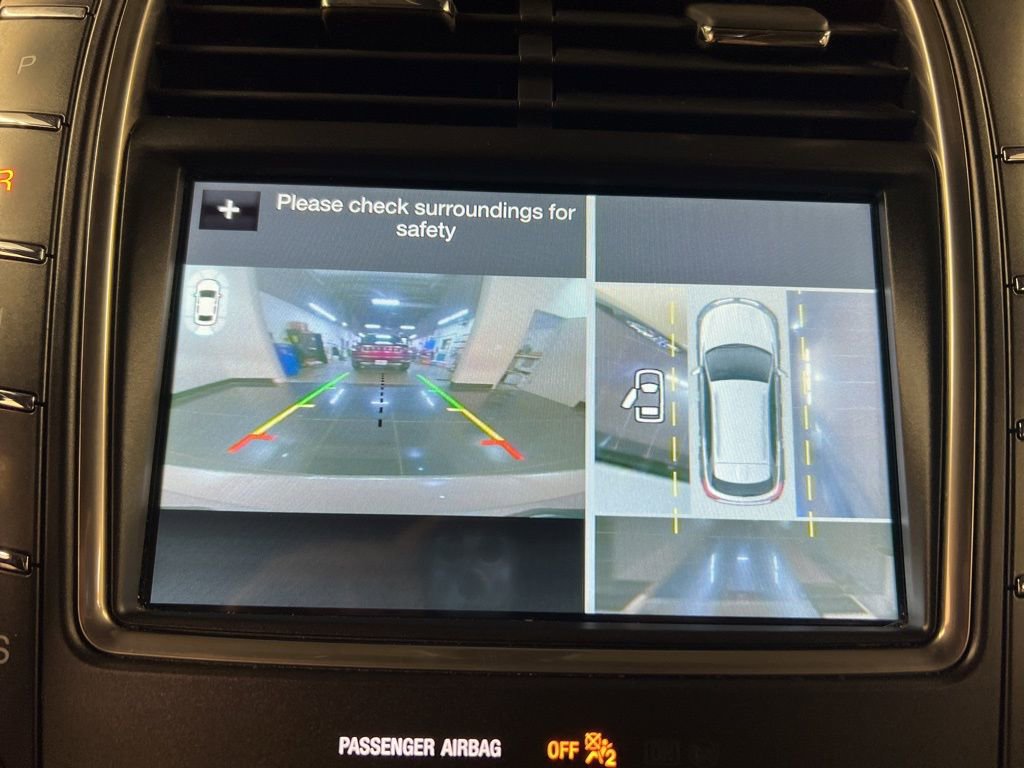 Used 2017 Lincoln MKX Reserve image 12