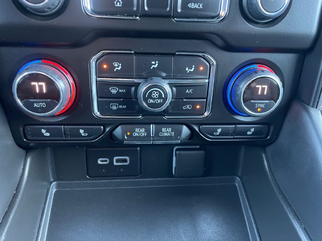 Used 2021 Chevrolet Tahoe RST w/ Luxury Package AWD/4WD image 28
