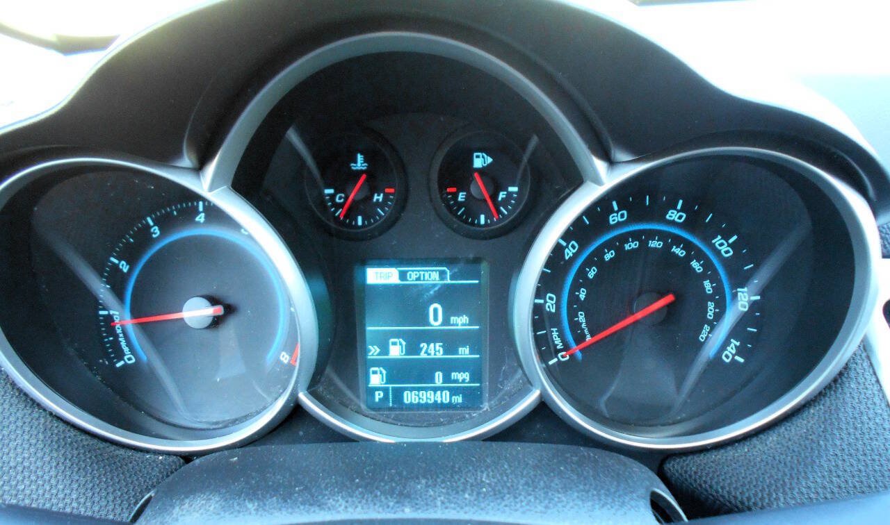 Used 2014 Chevrolet Cruze LT FWD image 17