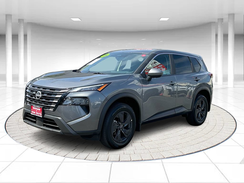 Used 2026 Nissan Rogue SV FWD image 1