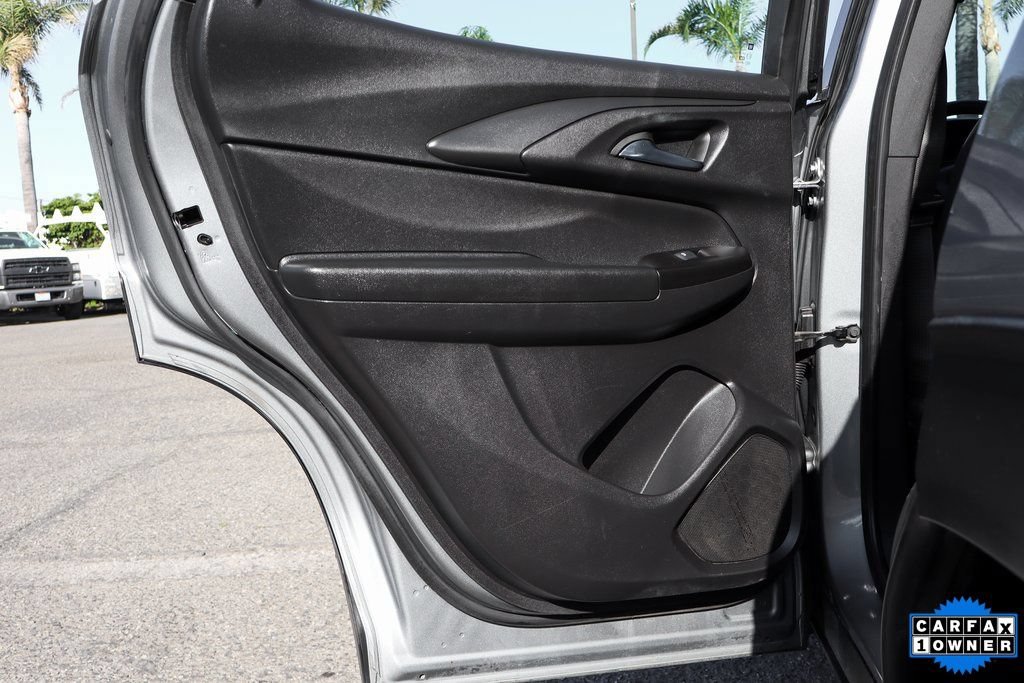 Used 2023 Chevrolet TrailBlazer LS AWD/4WD image 33