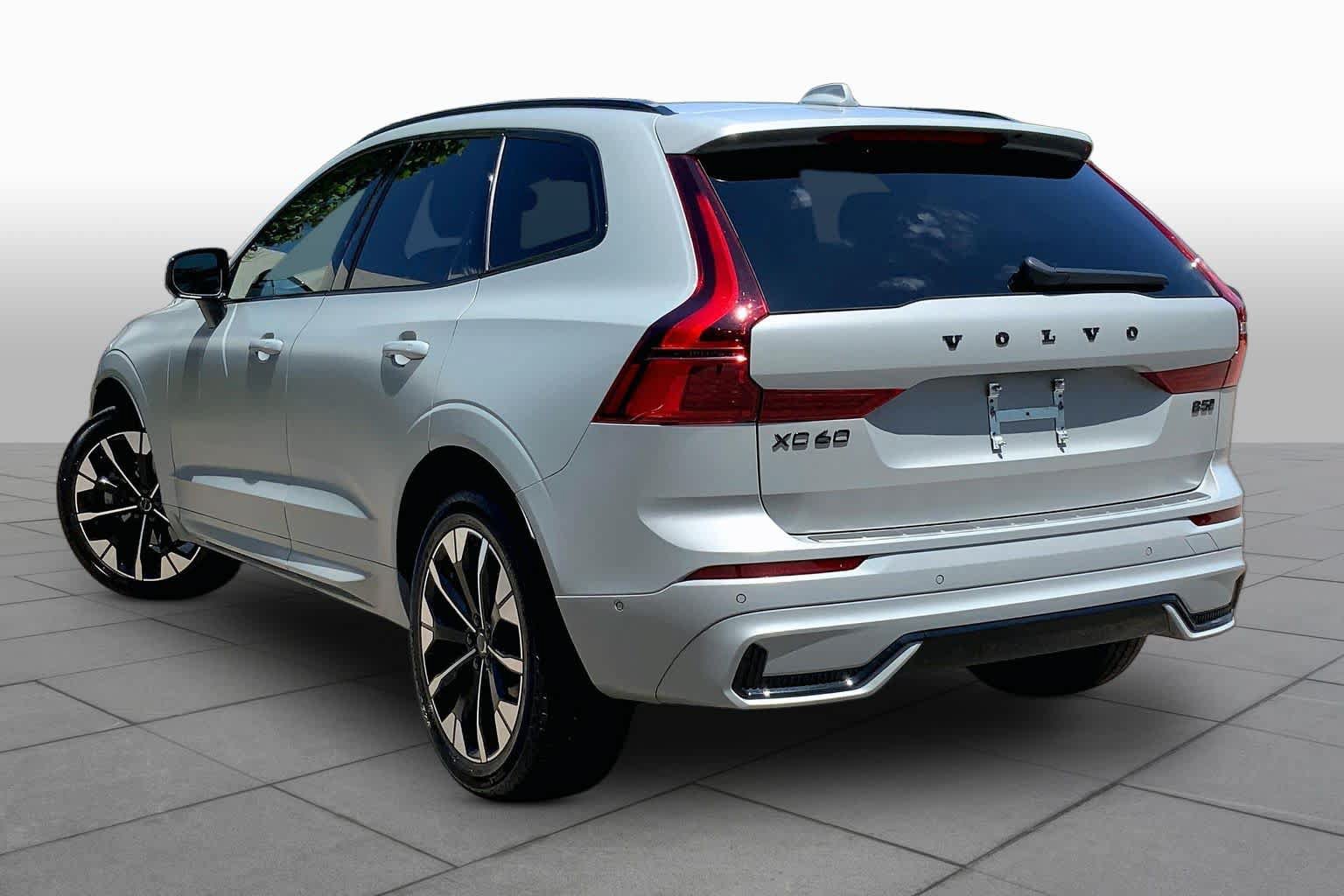 Used 2026 Volvo XC60 B5 Ultra w/ Protection Package Premier AWD/4WD image 12