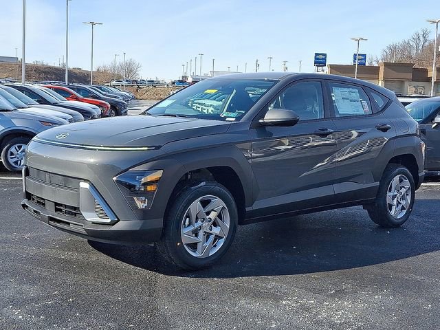 New 2026 Hyundai Kona SE image 2