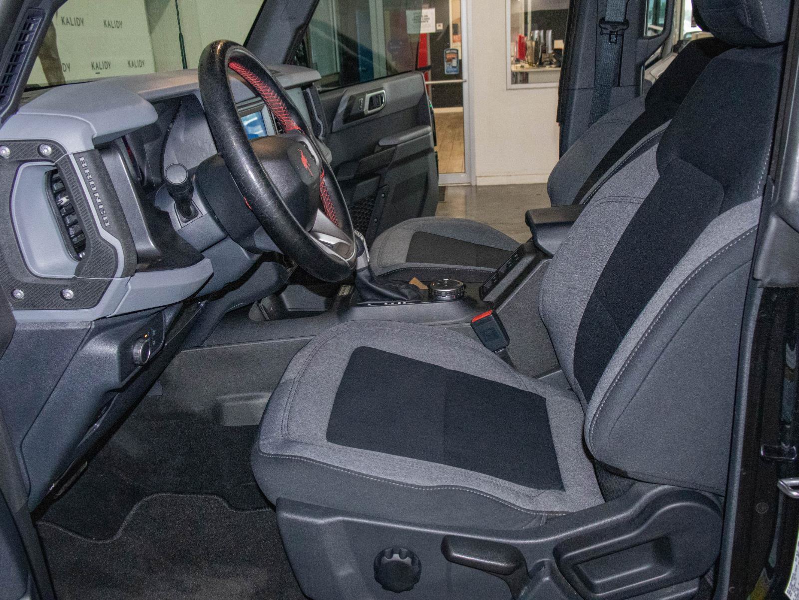 Used 2022 Ford Bronco 4-Door AWD/4WD image 7
