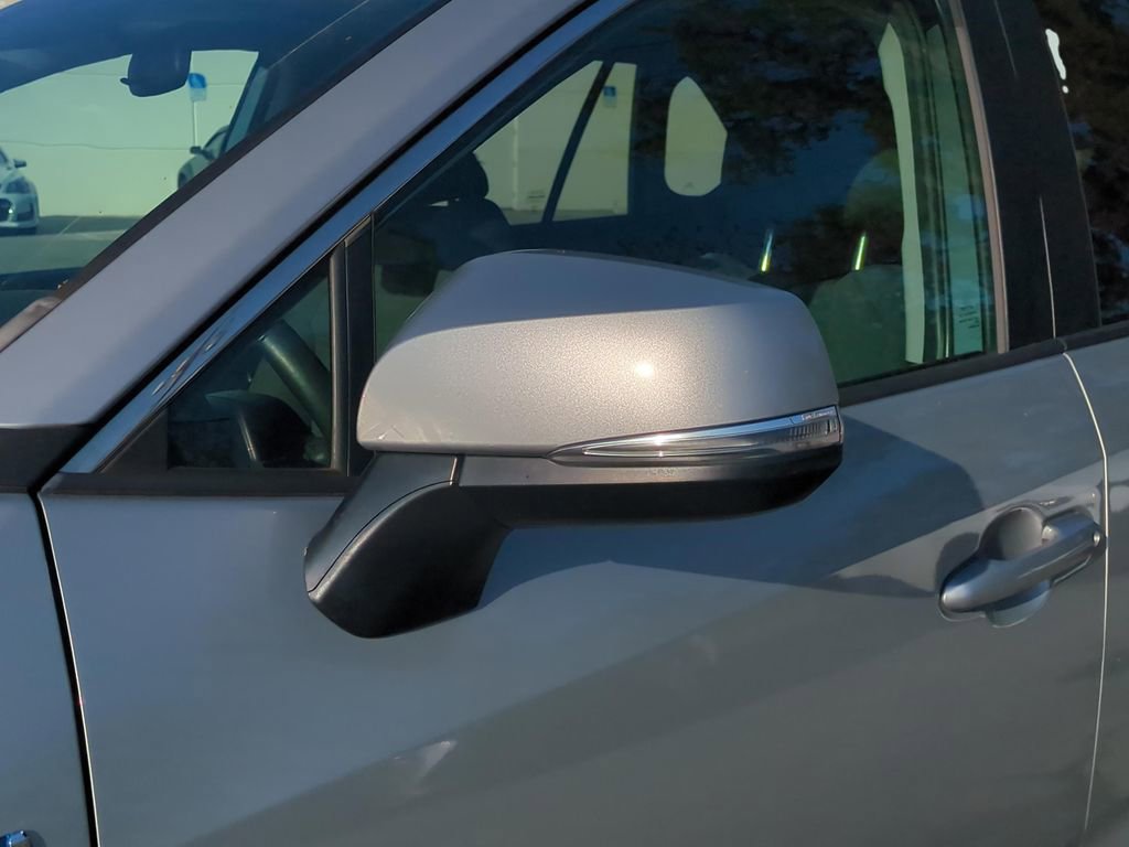 Used 2019 Toyota RAV4 XLE w/ Convenience Package image 19