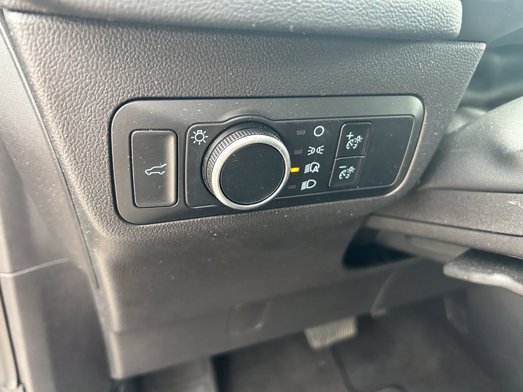 Used 2024 Ford Escape Active w/ Tech Pack #1 AWD/4WD image 19