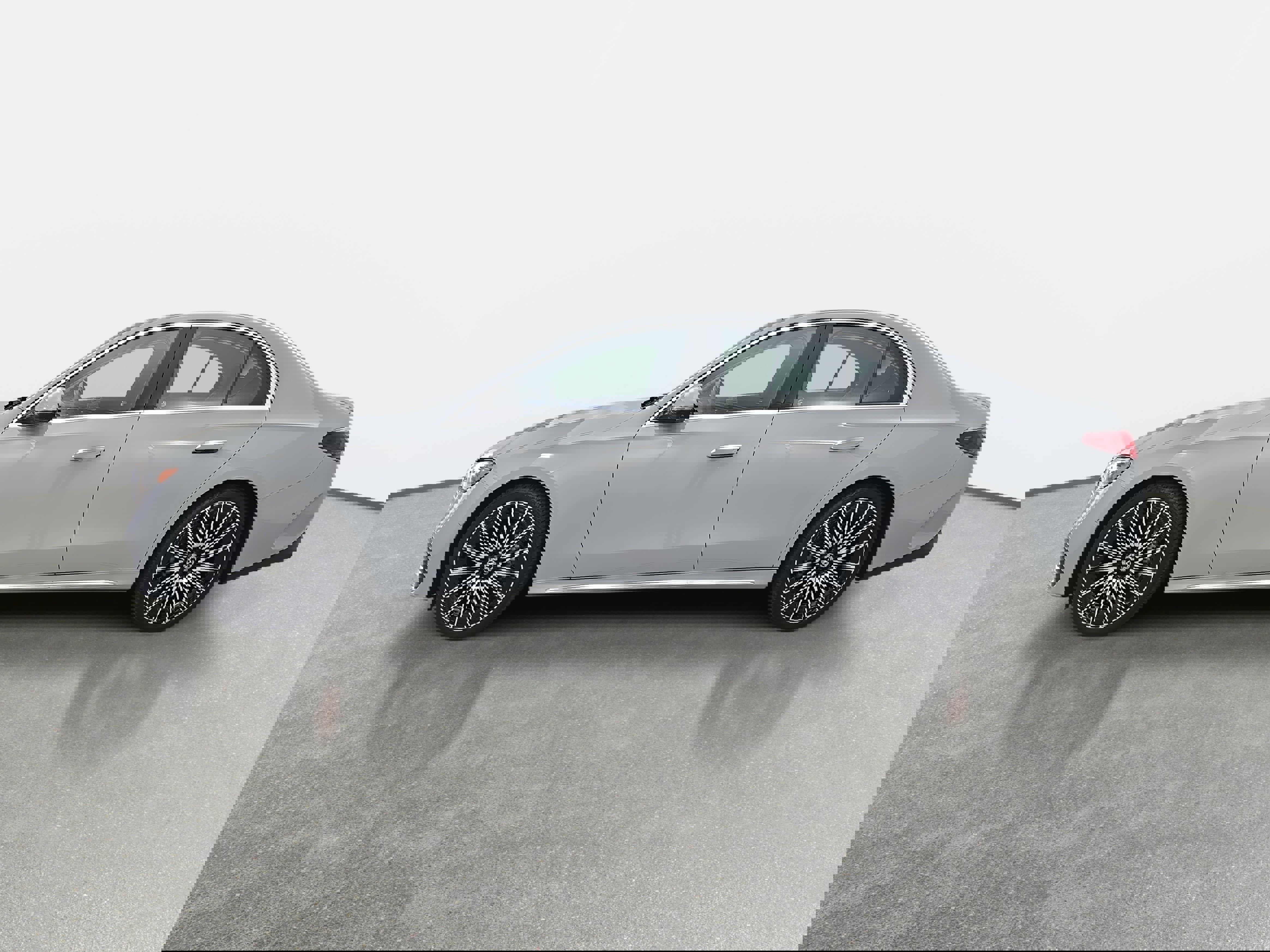 Used 2025 Mercedes-Benz E 350 4MATIC Sedan image 8