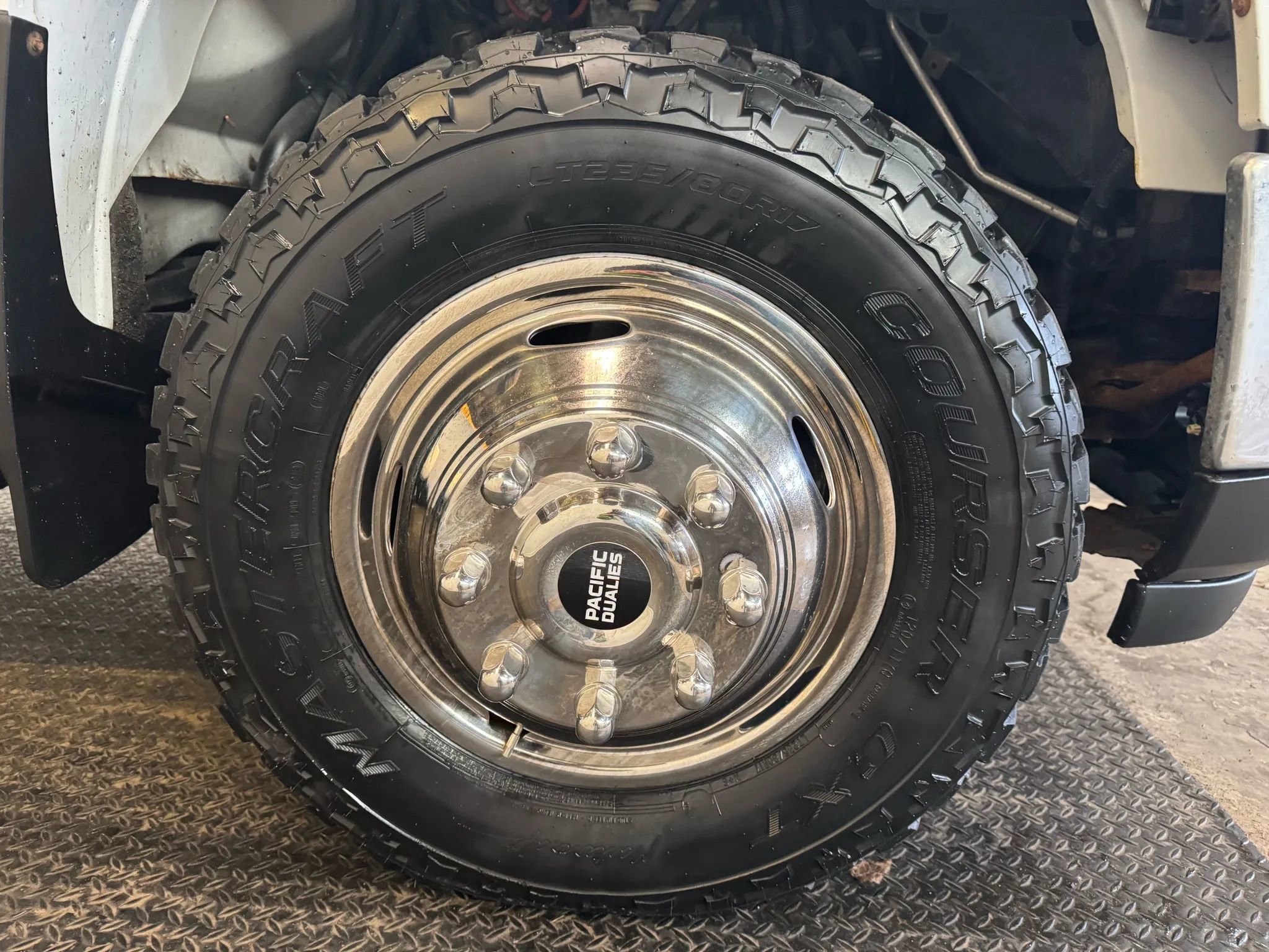 Used 2011 GMC Sierra 3500 SLE w/ SLE Preferred Package image 33