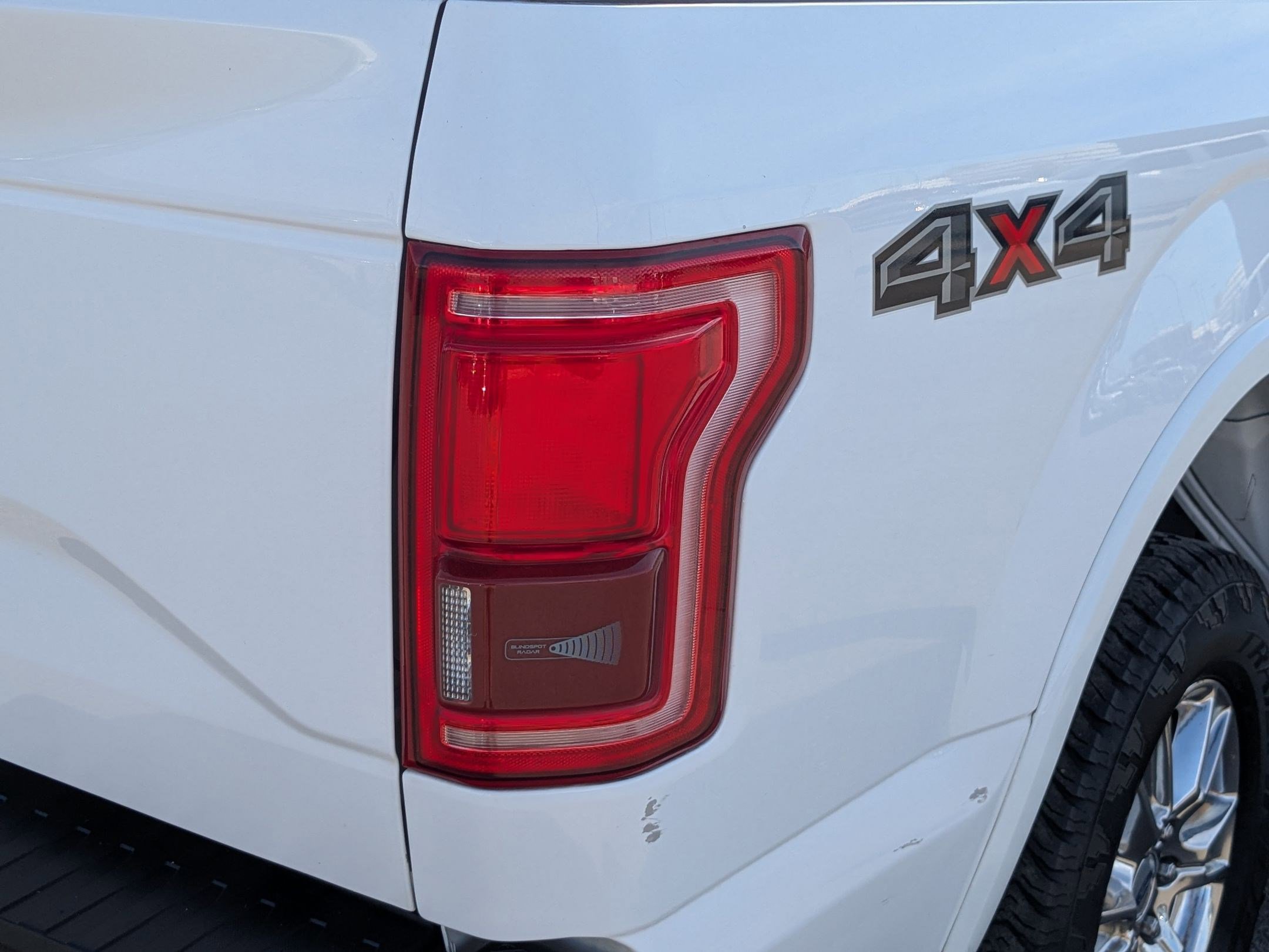 Used 2017 Ford F150 Lariat image 11