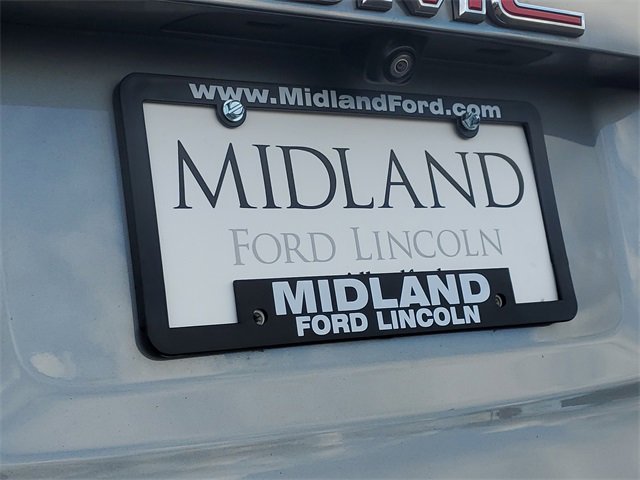 Used 2023 GMC Acadia AT4 w/ Technology Package image 8