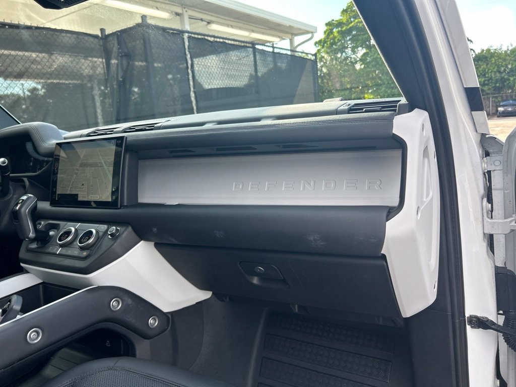 Used 2025 Land Rover Defender 110 S AWD/4WD image 24