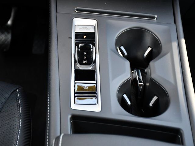 New 2026 Volkswagen Atlas Cross Sport SE image 27