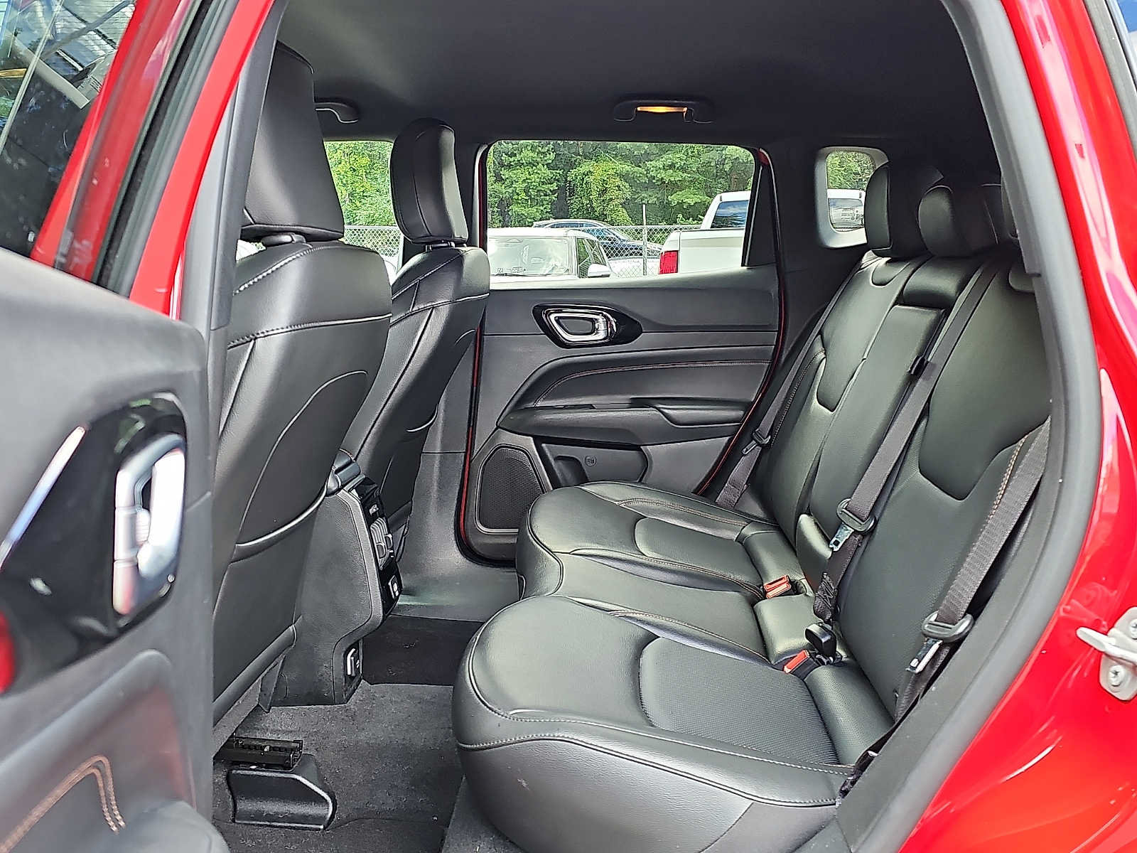Used 2022 Jeep Compass Limited AWD/4WD image 10