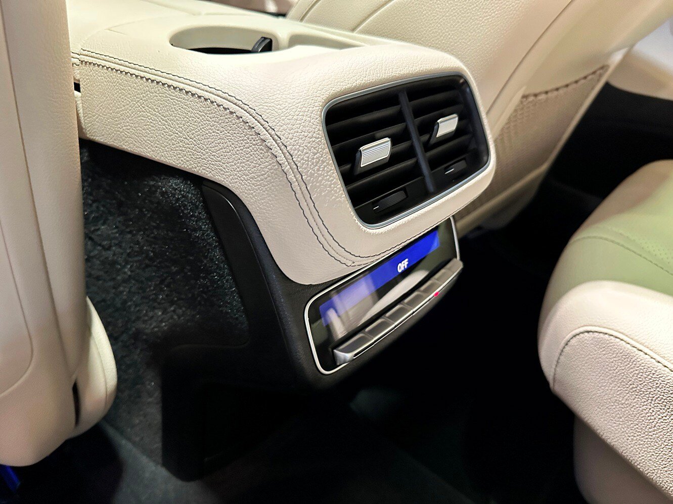 Certified 2024 Mercedes-Benz GLS 450 4MATIC image 35