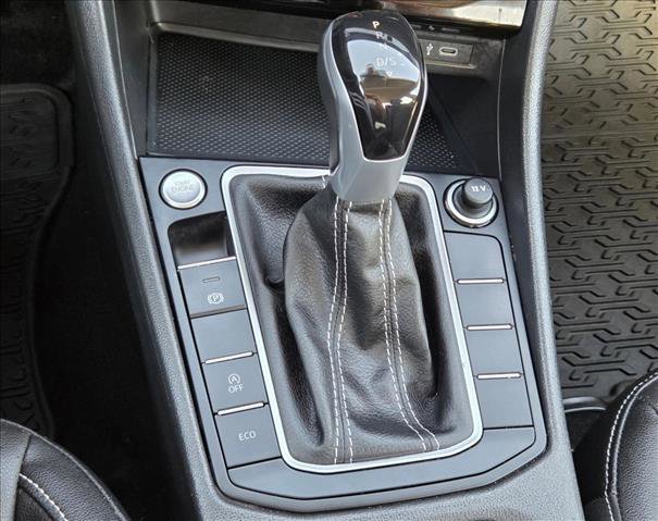 Used 2023 Volkswagen Jetta SE image 13