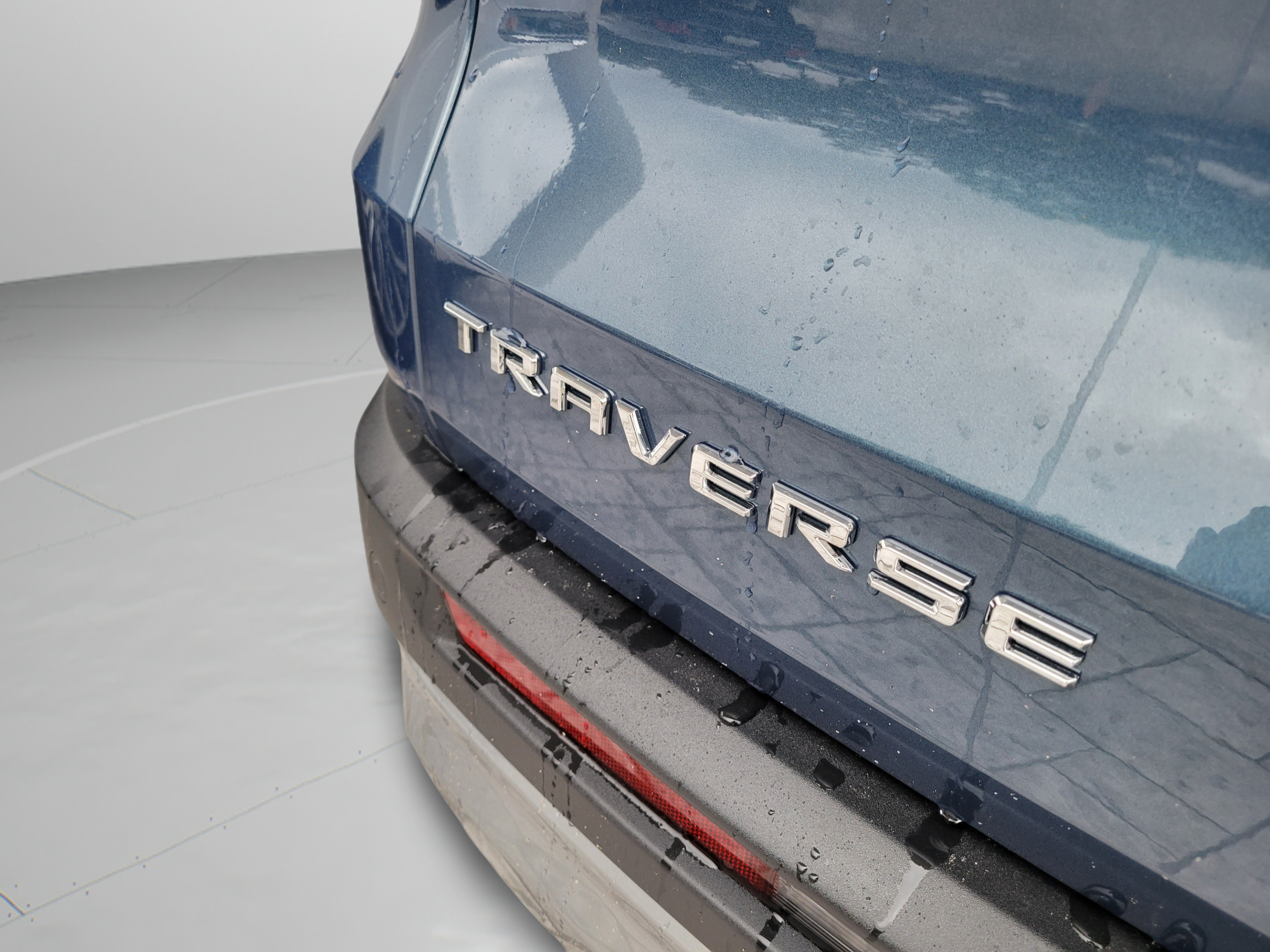 Used 2026 Chevrolet Traverse LT FWD image 30