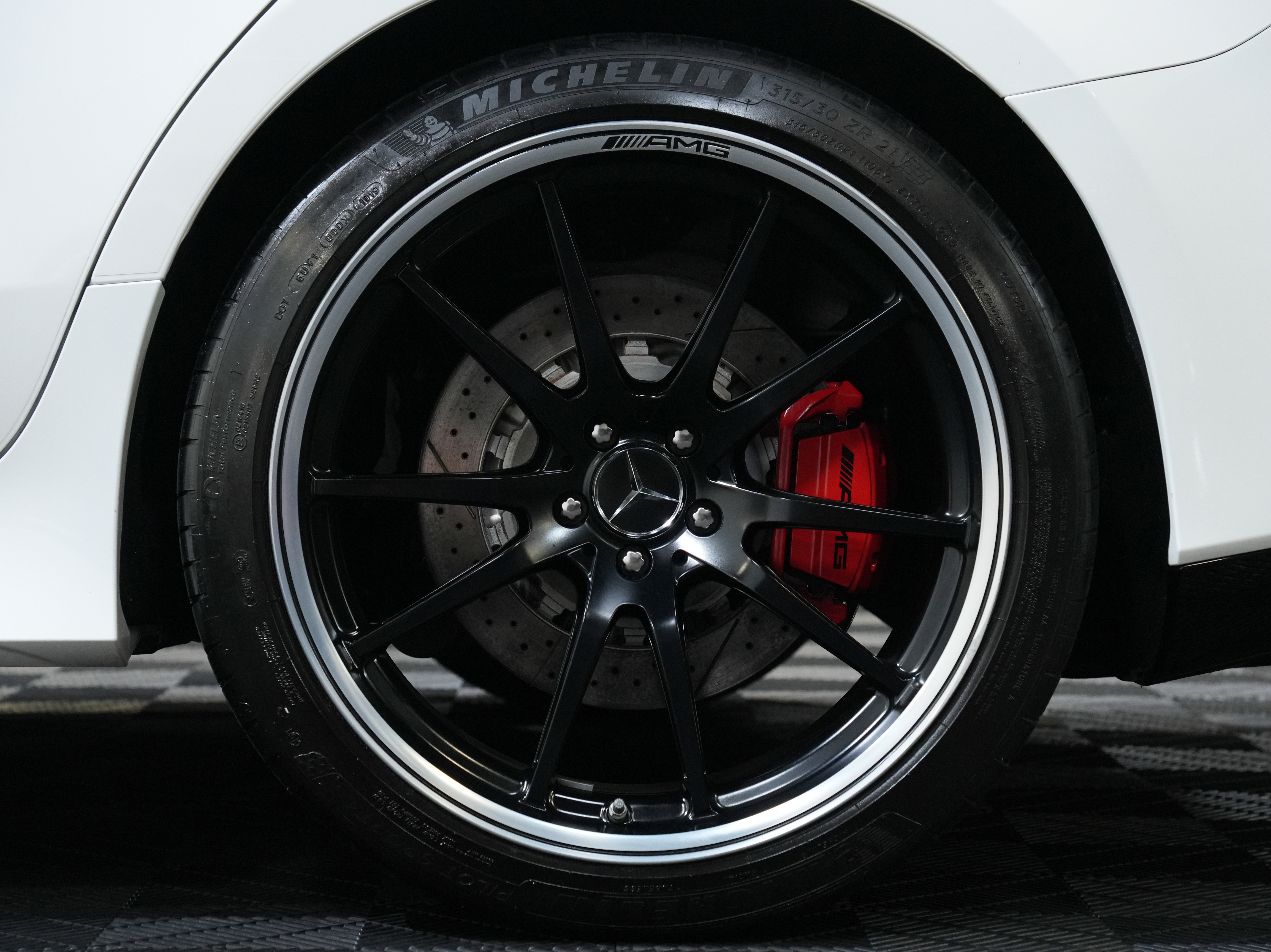 Used 2019 Mercedes-Benz AMG GT 63 w/ AMG Aerodynamics Package image 67