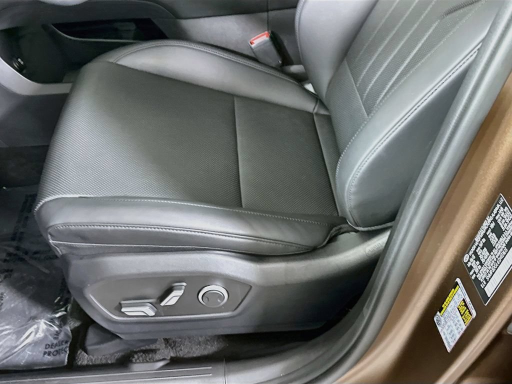 Certified 2025 Hyundai Santa Fe XRT AWD/4WD image 25