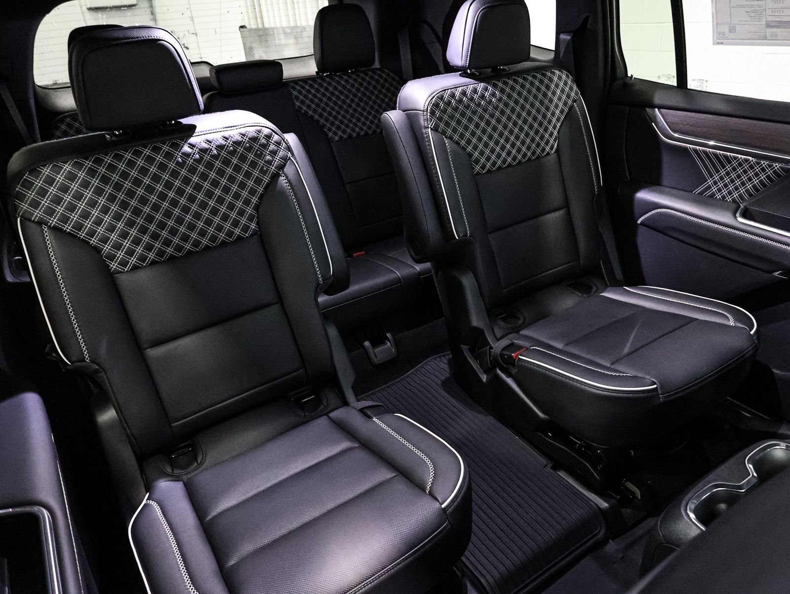 New 2026 GMC Acadia Denali w/ Super Cruise Package image 26