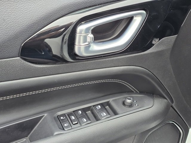 Used 2024 Jeep Compass Latitude w/ Convenience Group image 35