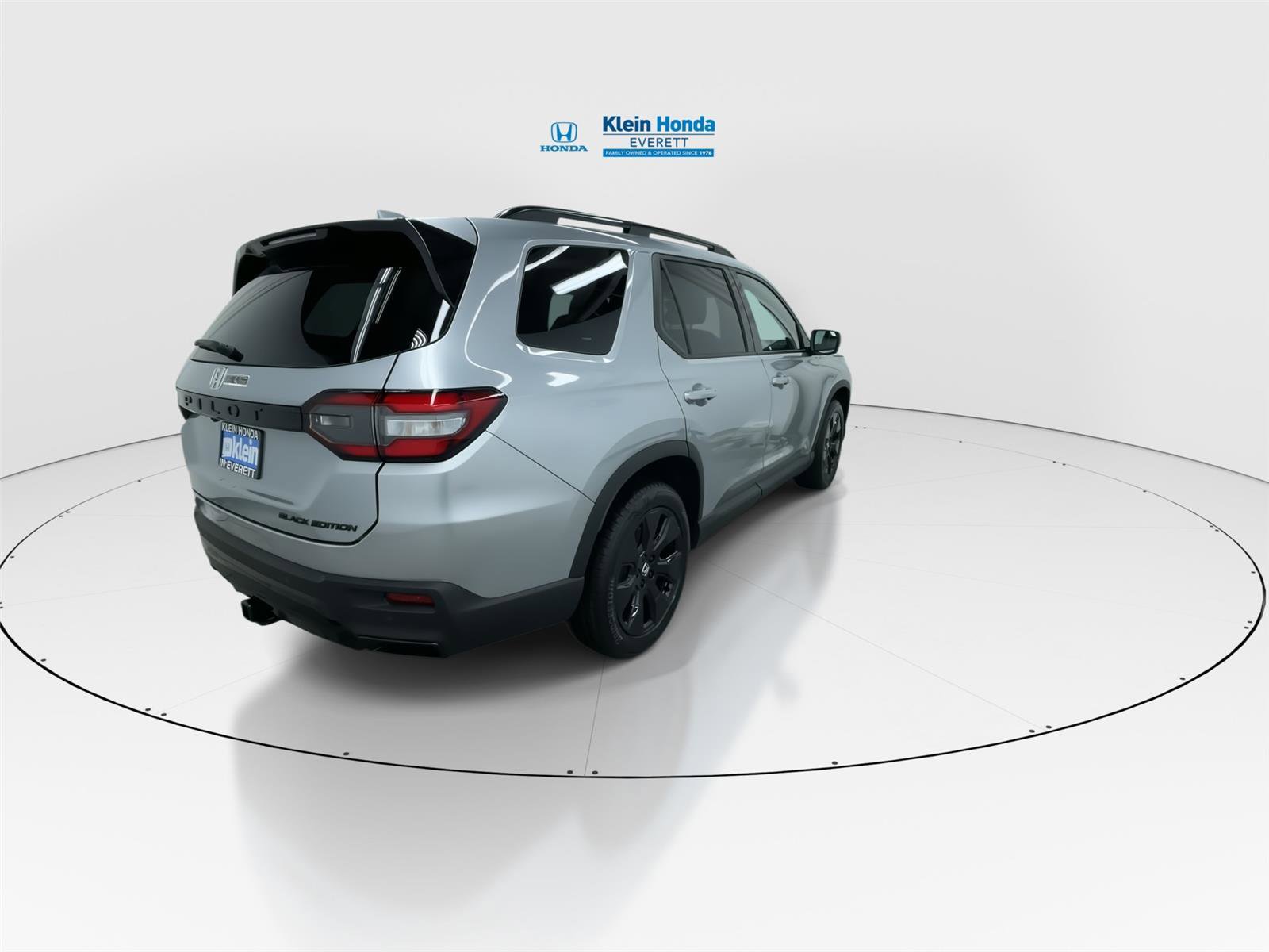 New 2026 Honda Pilot Black Edition image 2