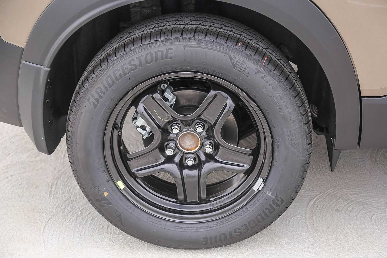 New 2025 Nissan Kicks SV FWD image 9