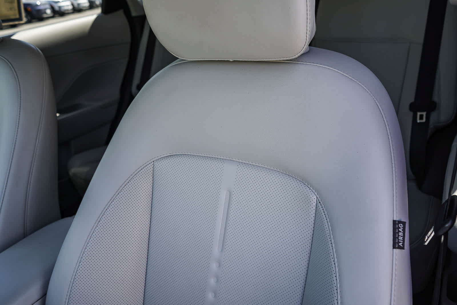 Used 2024 Hyundai Kona Limited AWD/4WD image 27