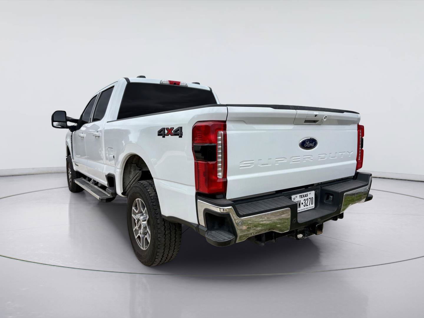 Used 2026 Ford F250 Lariat AWD/4WD image 3
