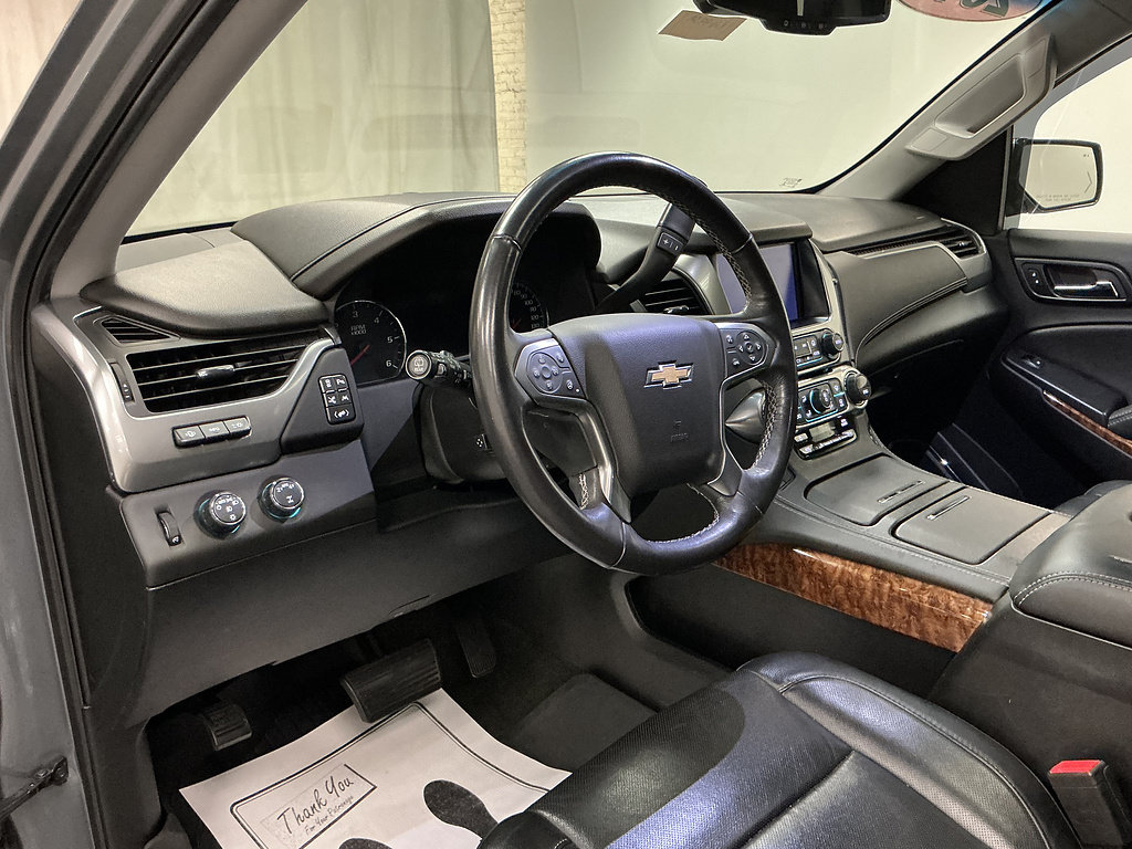Used 2018 Chevrolet Suburban Premier AWD/4WD image 10