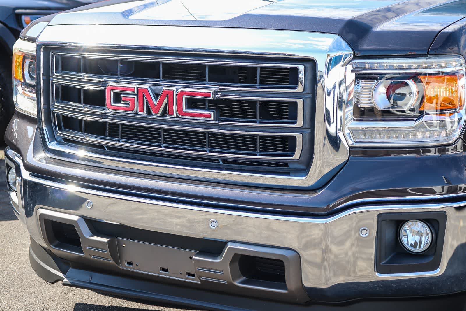 Used 2014 GMC Sierra 1500 SLT w/ SLT Crew Cab Value Package RWD image 9