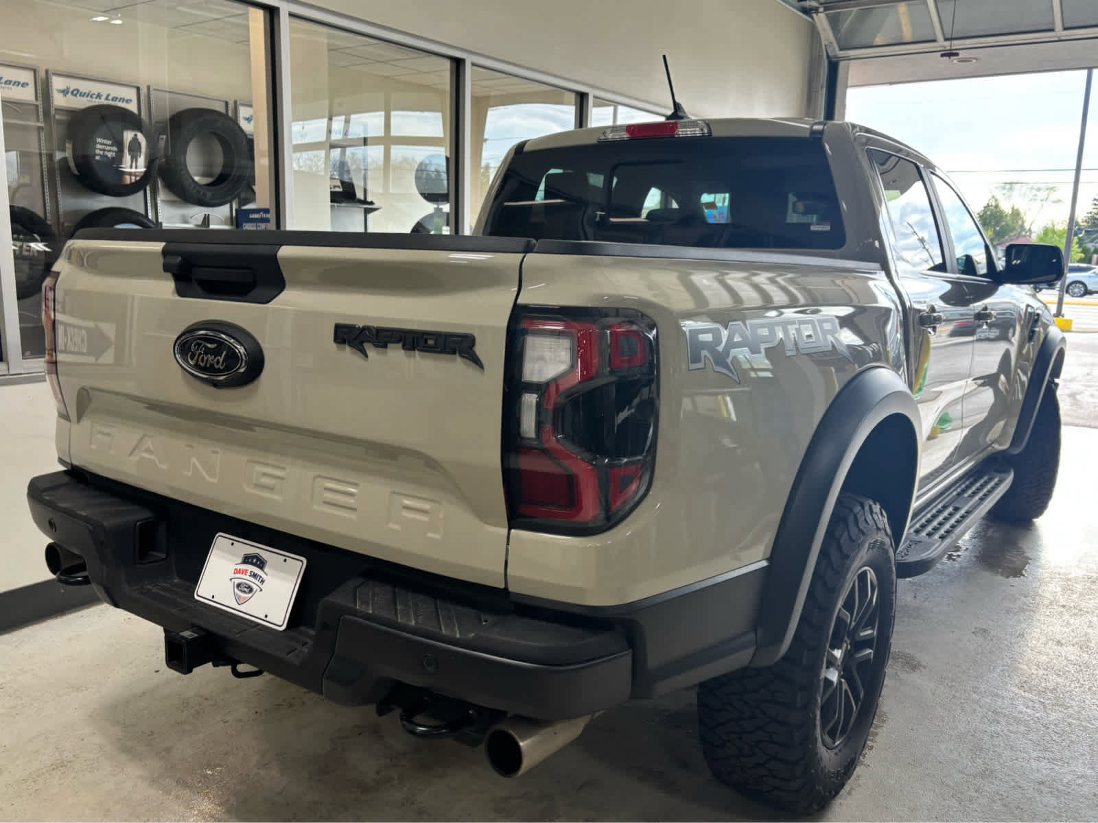 Used 2025 Ford Ranger Raptor AWD/4WD image 6