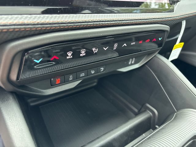 New 2026 Jeep Cherokee Overland w/ Advanced Pro Tech Group AWD/4WD image 24