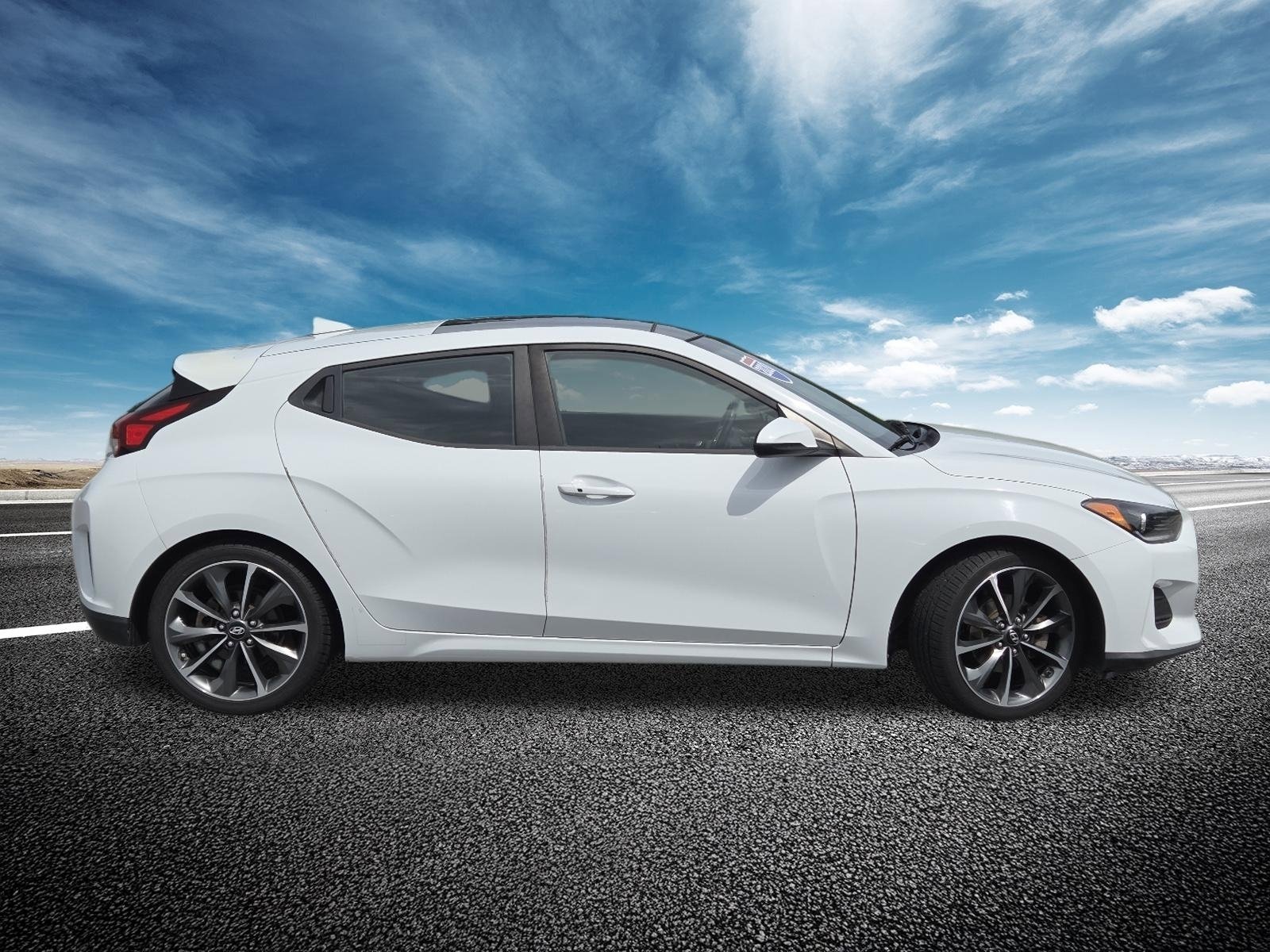Used 2020 Hyundai Veloster 2.0 Premium FWD image 18