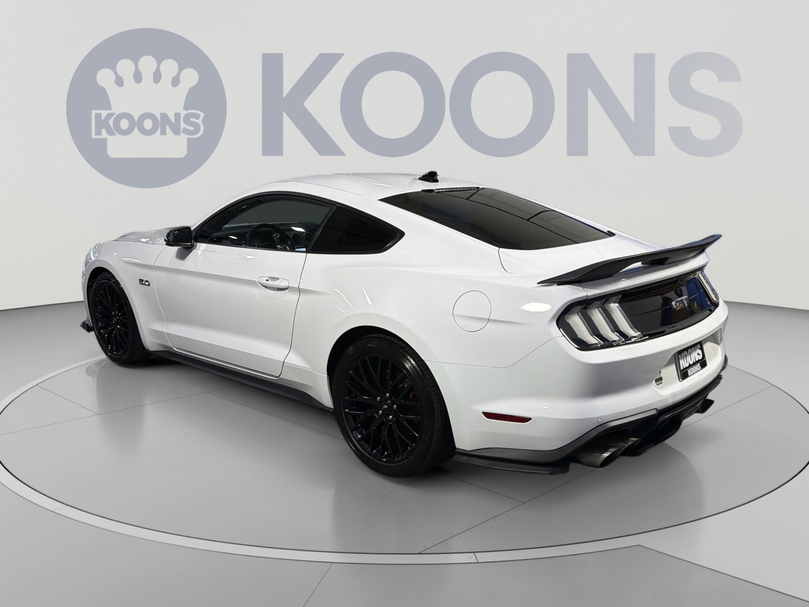 Used 2023 Ford Mustang GT Premium w/ Equipment Group 401A RWD image 4