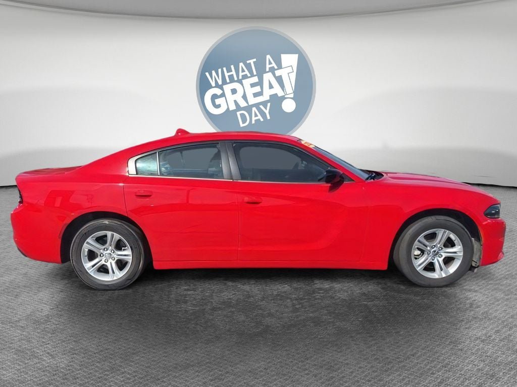Used 2023 Dodge Charger SXT RWD image 2