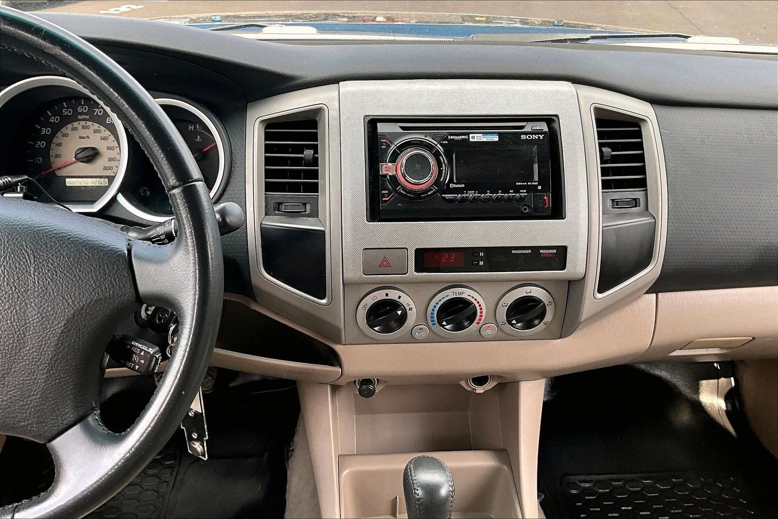 Used 2006 Toyota Tacoma PreRunner RWD image 6