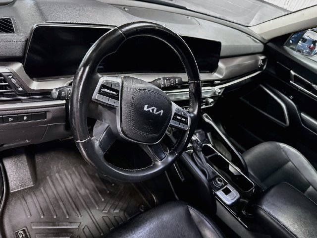 Certified 2023 Kia Telluride S w/ S Sunroof Package AWD/4WD image 9