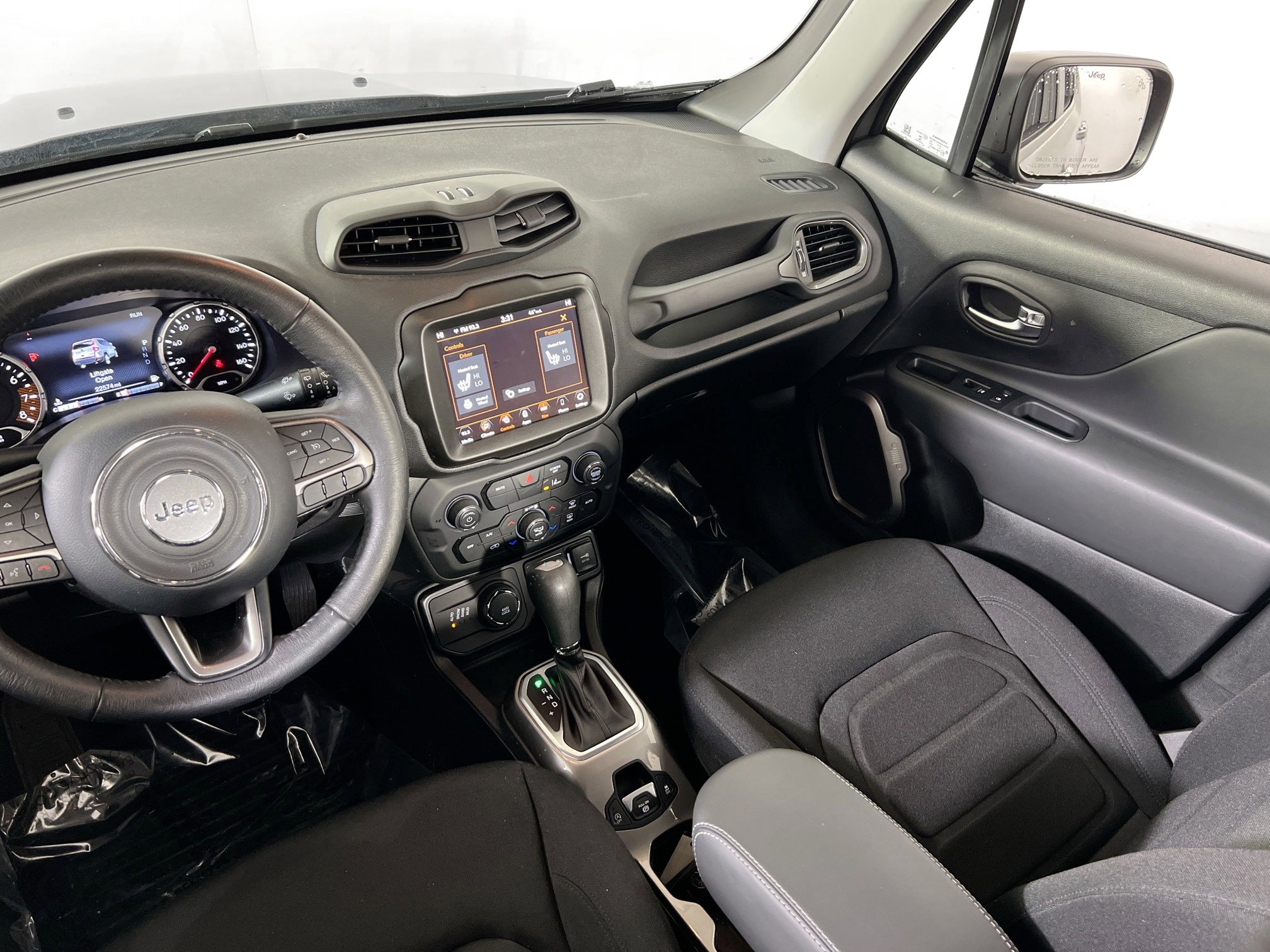Used 2022 Jeep Renegade Latitude w/ Convenience Group AWD/4WD image 23